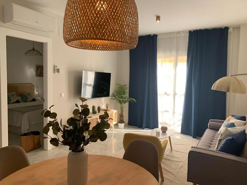 Daire Apartamento A Un Minuto Playa Fuengirola İspanya